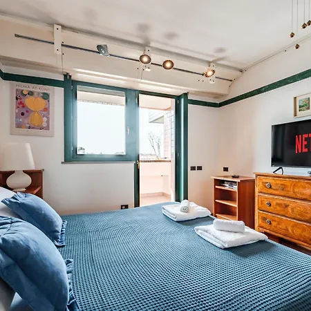 Luxury Penthouse - Sauna, Garage, Office, Terrace 別荘 ミラノ