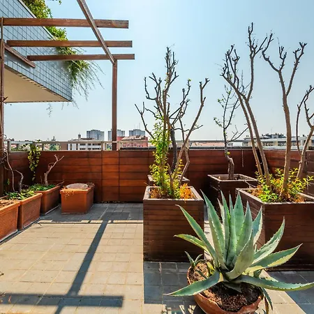 Luxury Penthouse - Sauna, Garage, Office, Terrace Милан