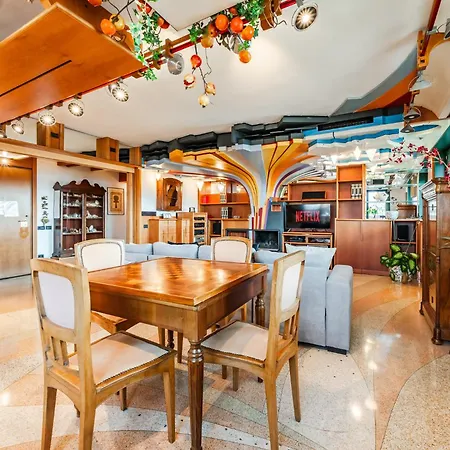 Ferienhaus Luxury Penthouse - Sauna, Garage, Office, Terrace Mailand