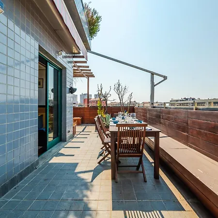 Luxury Penthouse - Sauna, Garage, Office, Terrace Дом отдыха Милан
